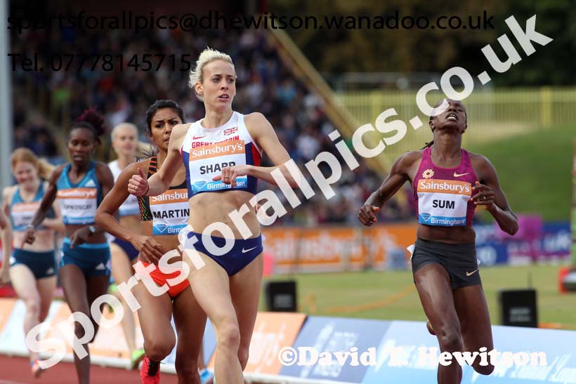 Lynsey Sharp winning the 800 metres at the Sainsbury's Birmingham Grand Prix. Photos: David T. Hewitson/Sports for All Pics